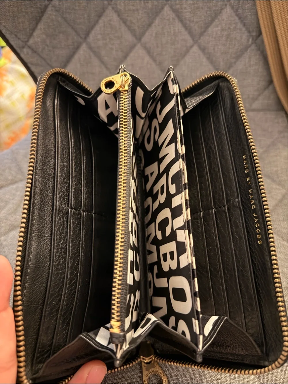 Marc by Marc Jacobs Black Pebbled Leather Zip Wallet with Gold Plaque